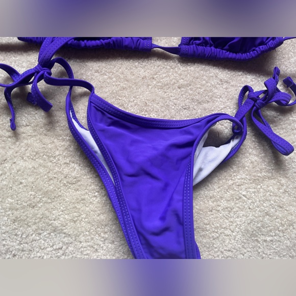 Purple Bikini Posing Set - Picture 3 of 4